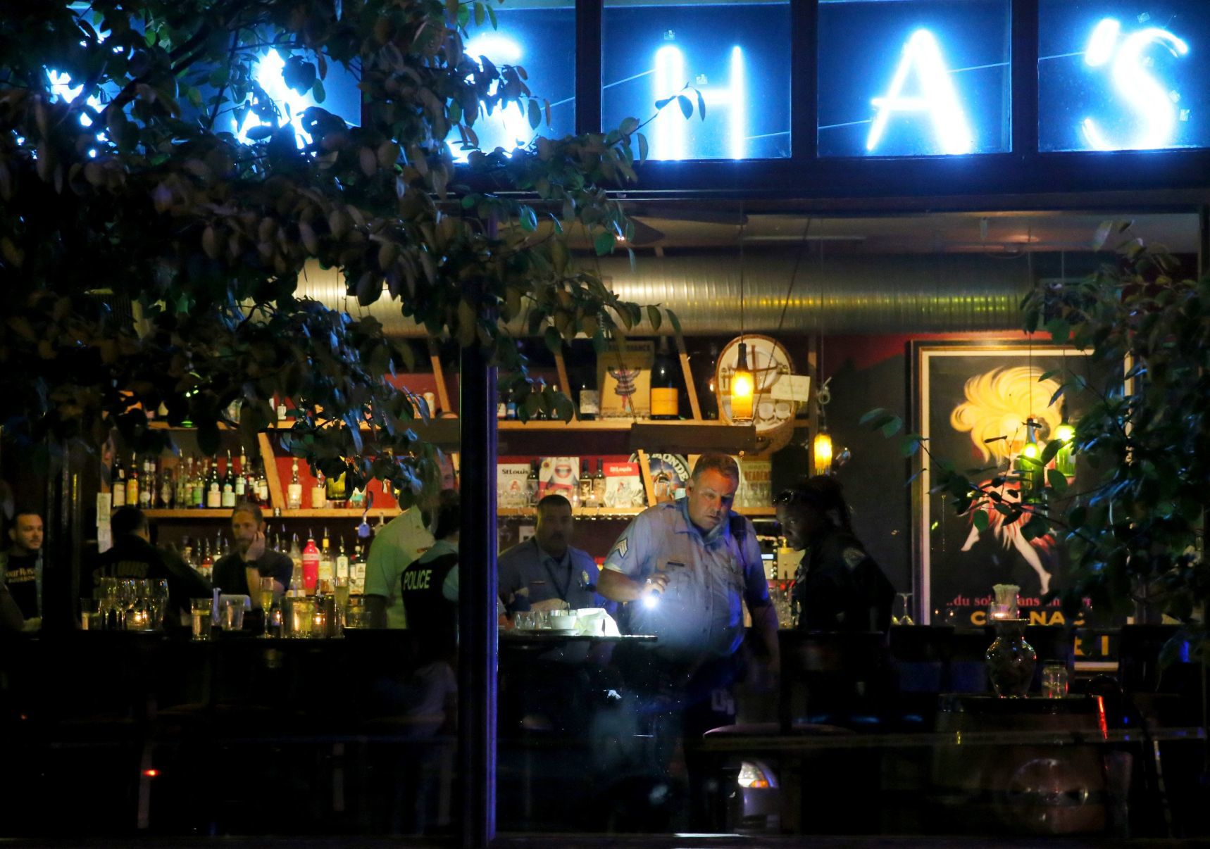 Shooting at Sasha's Wine Bar in Shaw neighborhood injures three